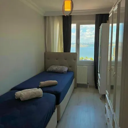 아파트 Loft With Sea View In *